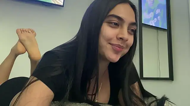  HANNA BARKER online show from October 21, 2025, 4:19 pm