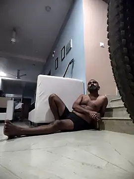 Snapshot of thelastsaintt chatting on October 16, 2025, 10:55 pm thelastsaintt online show from October 16, 2025, 10:55 pm