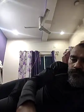 Snapshot of thelastsaintt chatting on November 17, 2025, 2:12 pm thelastsaintt online show from November 17, 2025, 2:12 pm