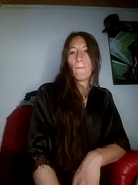 Snapshot of NathaSlave chatting on December 4, 2025, 8:45 am NathaSlave online show from December 4, 2025, 8:45 am