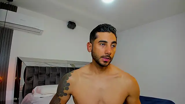 MARC THOMPSON  online show from October 24, 2025, 3:25 am