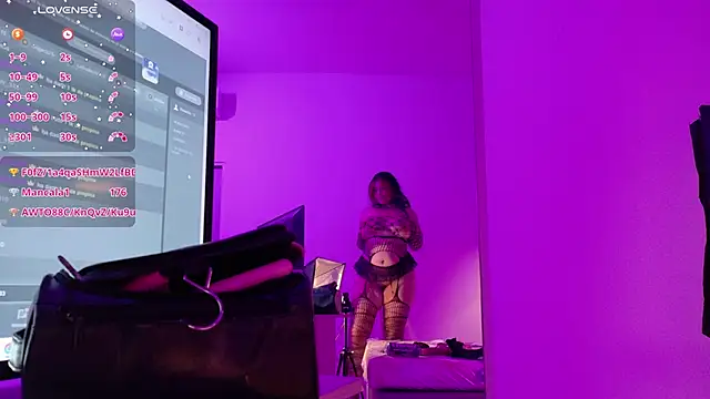 Snapshot of SamanthaaReed chatting on September 19, 2025, 3:30 am SamanthaaReed online show from September 19, 2025, 3:30 am