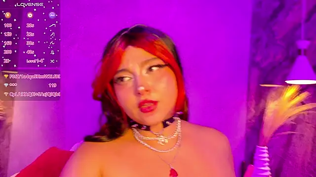 Snapshot of SamanthaaReed chatting on September 25, 2025, 3:54 am SamanthaaReed online show from September 25, 2025, 3:54 am