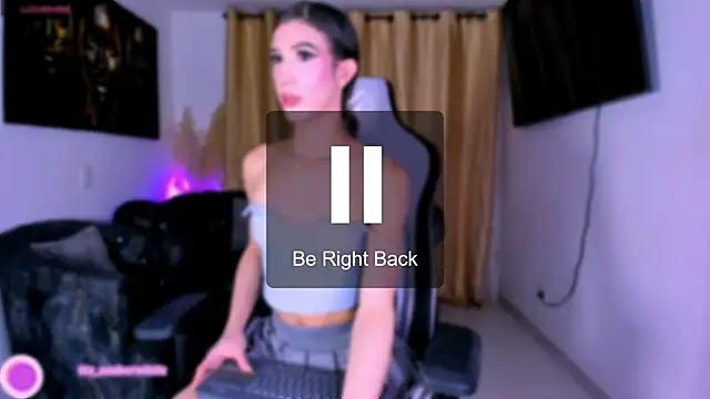 Snapshot of fhalon_foxxxys_ chatting on October 5, 2025, 10:02 am fhalon foxxxys online show from October 5, 2025, 10:02 am