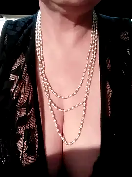 Troiavaca online show from November 3, 2025, 3:13 pm