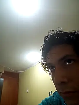 AngelRevery online show from October 2, 2025, 9:33 pm