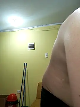 AngelRevery online show from November 3, 2025, 6:53 pm