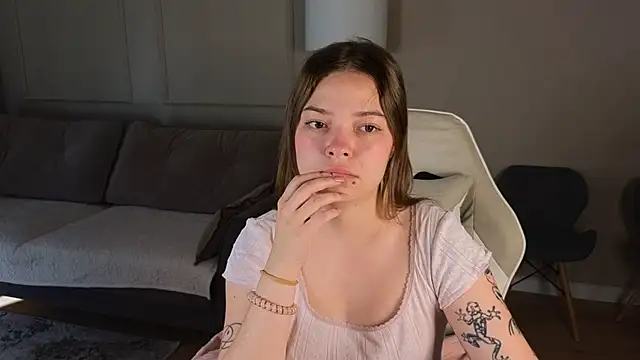 patriciapink online show from July 9, 2026, 1:20 am