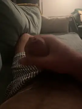 Snapshot of Bigtitsloveshow chatting on October 28, 2025, 3:54 am Bigtitsloveshow online show from October 28, 2025, 3:54 am