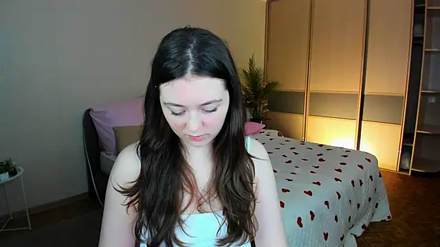 Snapshot of AlluringLookk chatting on June 24, 2026, 4:39 pm AlluringLookk online show from June 24, 2026, 4:39 pm
