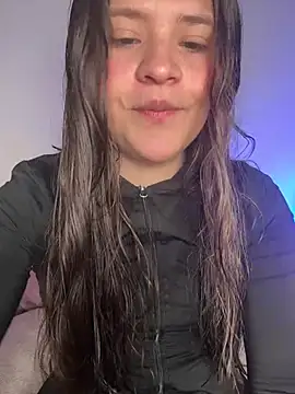 Emilyybennet  online show from July 23, 2026, 12:35 am