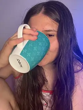 Emilyybennet  online show from August 2, 2026, 2:10 am