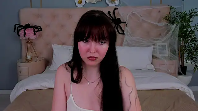 Snapshot of VanessaFields chatting on October 25, 2025, 3:18 pm VanessaFields online show from October 25, 2025, 3:18 pm