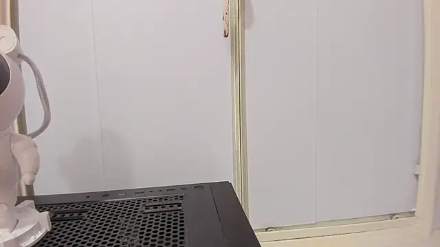 Bella Miia online show from October 30, 2025, 4:03 am