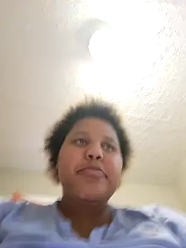 chocolate bella online show from September 30, 2025, 8:25 pm