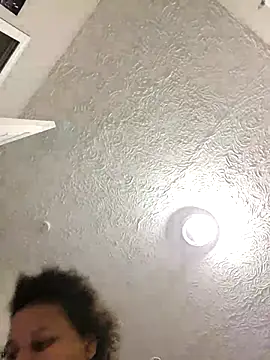 chocolate bella online show from April 9, 2026, 3:28 am