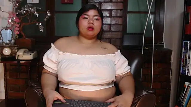 Snapshot of Lia_Arellano chatting on December 1, 2025, 7:08 pm Lia Arellano online show from December 1, 2025, 7:08 pm