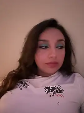 CharmingMaddie online show from July 16, 2026, 4:18 am
