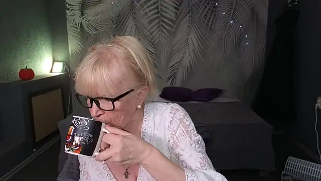 Sabina Ros online show from November 15, 2025, 8:11 am