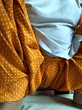 Love-pari077 online show from October 17, 2025, 12:58 am