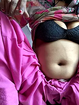 Love-pari077 online show from November 5, 2025, 7:30 am