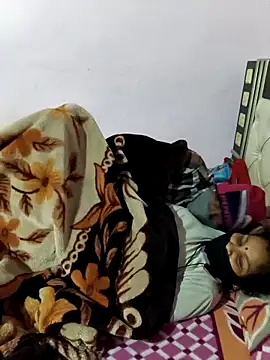 Love-pari077 online show from December 3, 2025, 12:40 am