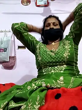 Love-pari077 online show from February 23, 2026, 3:31 pm