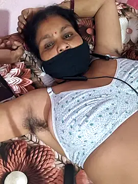 Love-pari077 online show from April 23, 2026, 3:25 pm
