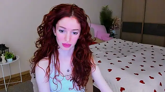 ChristinaConteeree online show from May 10, 2026, 4:39 am