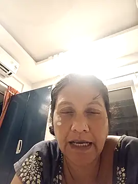 Snapshot of SHUVANI_SEXY chatting on September 14, 2025, 2:49 pm SHUVANI SEXY online show from September 14, 2025, 2:49 pm