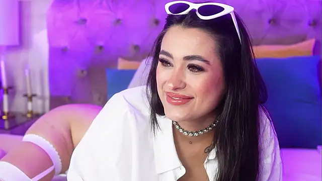 Pretty Lia  online show from November 7, 2025, 7:47 pm