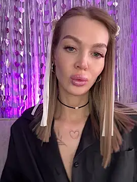 miss veroNika online show from February 12, 2026, 4:40 am