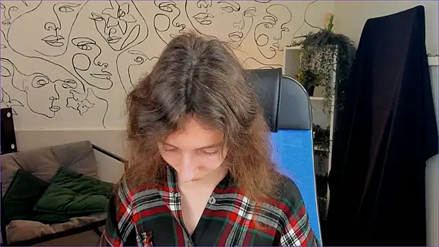 EmmanuellBrown online show from October 3, 2025, 12:13 pm