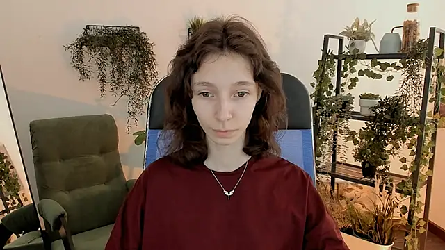 EmmanuellBrown online show from April 7, 2026, 9:21 am