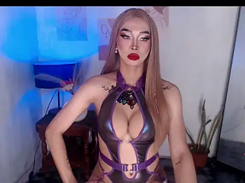 Snapshot of SexyhotasianKendra chatting on October 17, 2025, 12:47 am SexyhotasianKendra online show from October 17, 2025, 12:47 am