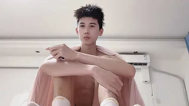 xiaojie2563 online show from September 15, 2025, 12:16 pm