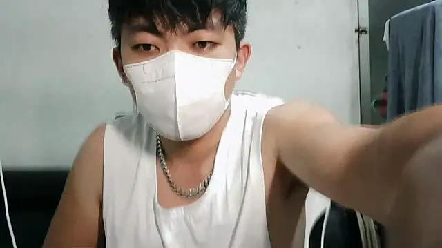 Snapshot of bigbb101011 chatting on October 15, 2025, 1:44 pm bigbb101011 online show from October 15, 2025, 1:44 pm