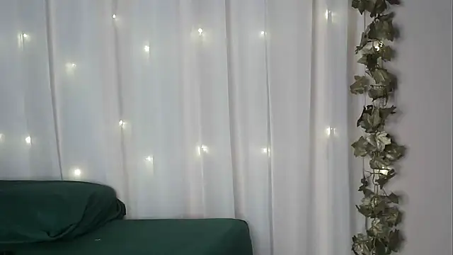 angelainparis28 online show from October 2, 2025, 5:36 am