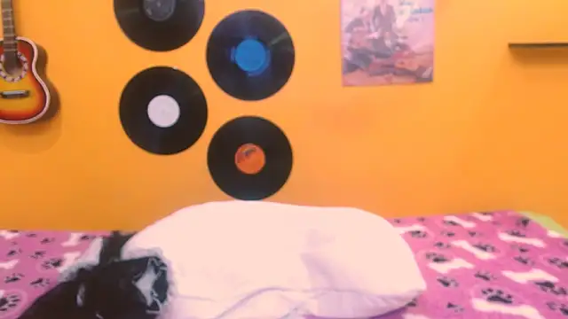 meisevil77 online show from October 16, 2025, 1:39 am