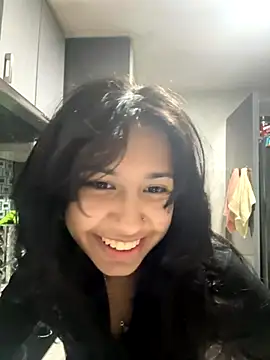 Snapshot of lynn9000 chatting on October 25, 2025, 5:04 am lynn9000 online show from October 25, 2025, 5:04 am