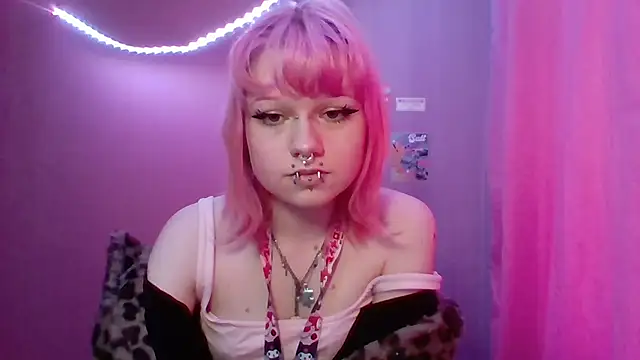 Snapshot of PinkyPixy chatting on October 3, 2025, 12:24 pm PinkyPixy online show from October 3, 2025, 12:24 pm
