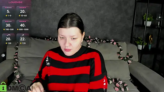 Michele Greenn online show from November 7, 2025, 12:21 am