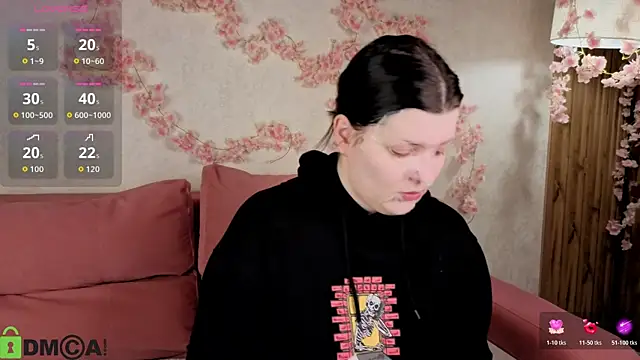 Michele Greenn online show from November 12, 2025, 1:39 am