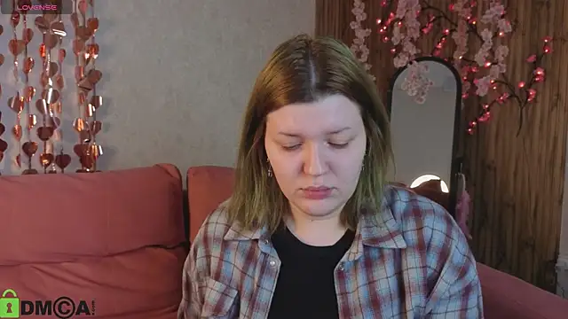 Snapshot of Michele_Greenn chatting on February 16, 2026, 12:18 am Michele Greenn online show from February 16, 2026, 12:18 am