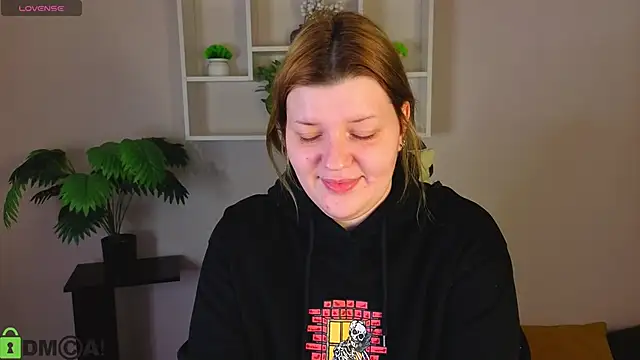 Snapshot of Michele_Greenn chatting on February 25, 2026, 1:04 am Michele Greenn online show from February 25, 2026, 1:04 am