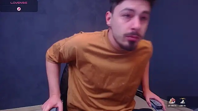 EnzoRace online show from December 23, 2025, 6:11 am