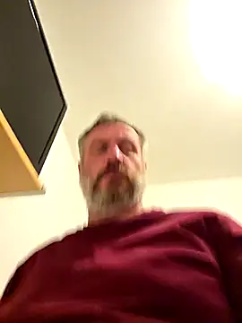Snapshot of Flotschy85 chatting on July 31, 2026, 9:03 pm Flotschy85 online show from July 31, 2026, 9:03 pm