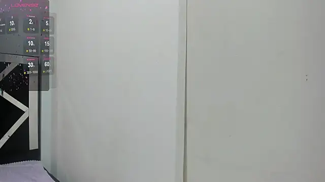 iisabella noa online show from November 12, 2025, 1:11 pm