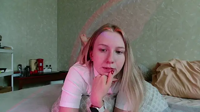 Snapshot of you_cant_forget chatting on September 25, 2025, 12:53 pm you cant forget online show from September 25, 2025, 12:53 pm