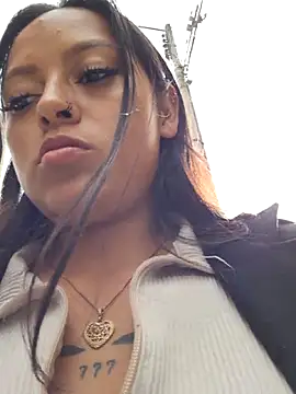 LunaHot 777 online show from November 6, 2025, 8:21 pm